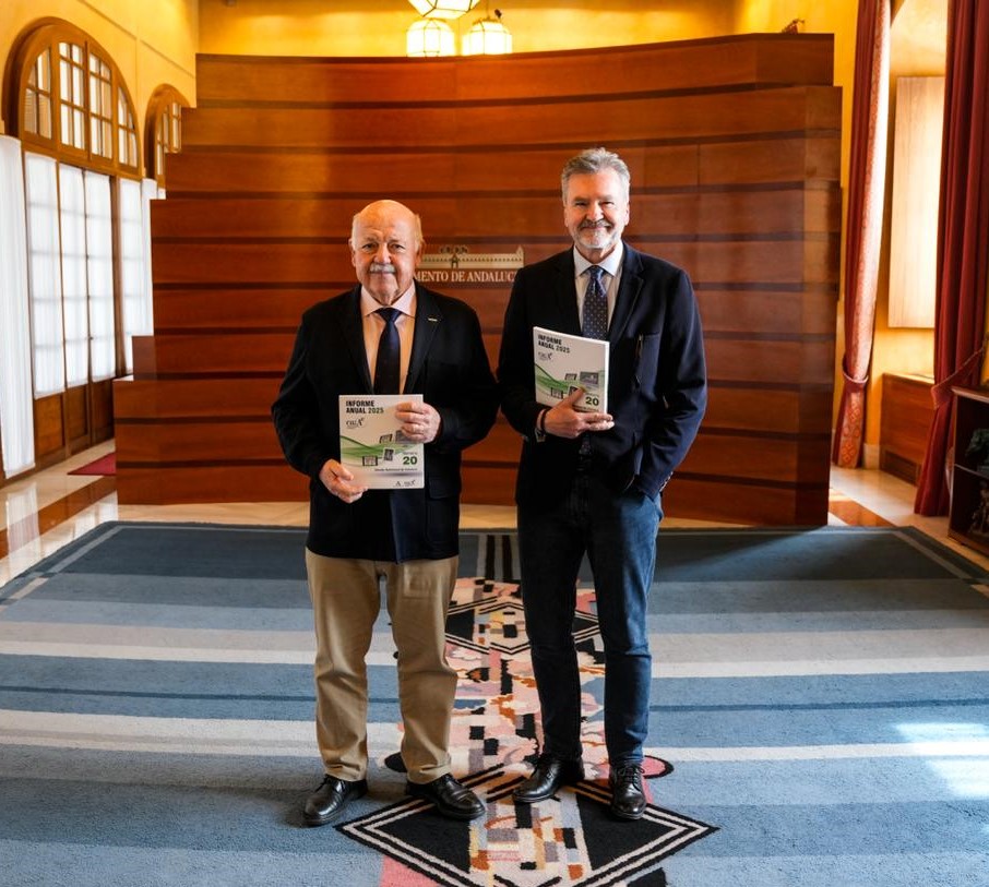 El CAA reafirma en el Parlamento su compromiso con la defensa de la ciudadanía frente a los desafíos del entorno digital