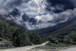 Publicado el informe que analiza La presencia y el tratamiento de contenidos de riesgo relacionados con el suicidio y las autolesiones en las redes sociales